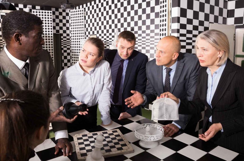 escape room box game